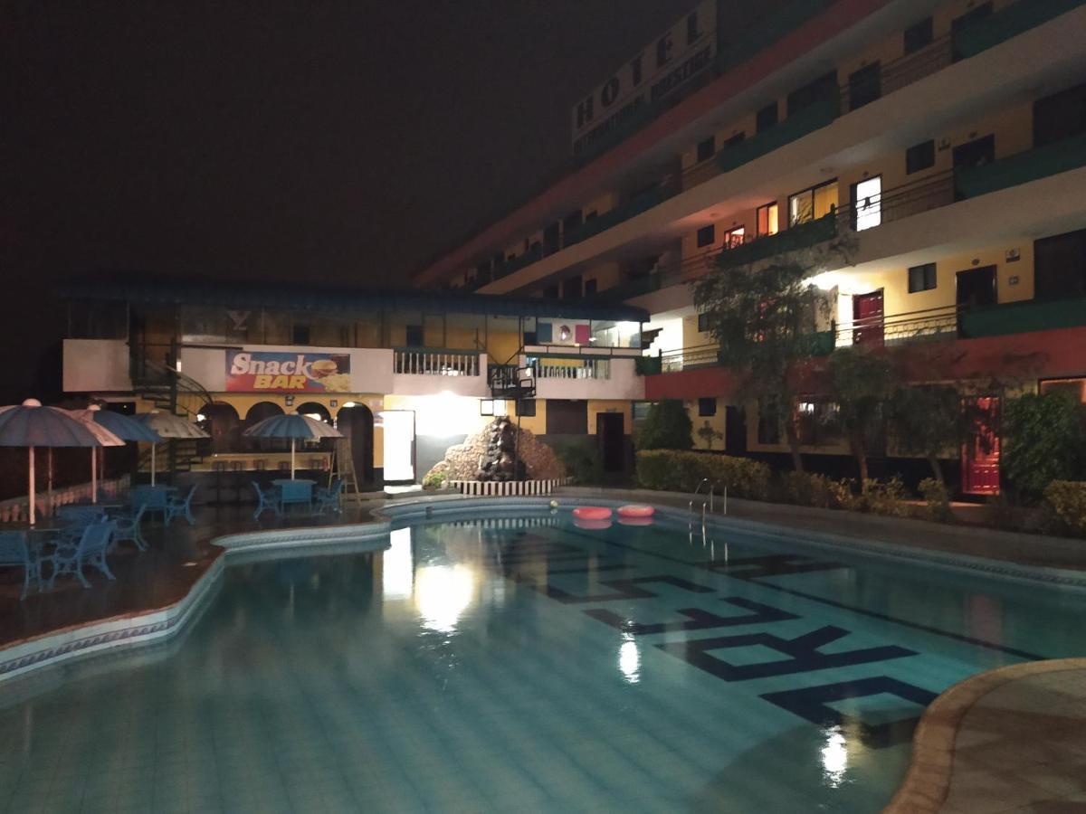 Hotel International Prestige 암바토 외부 사진